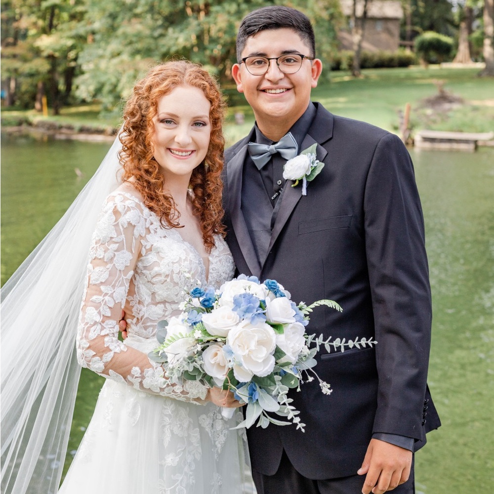 Meet your Posher, Mackenzie Juarez